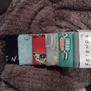 Friends Crew socks set